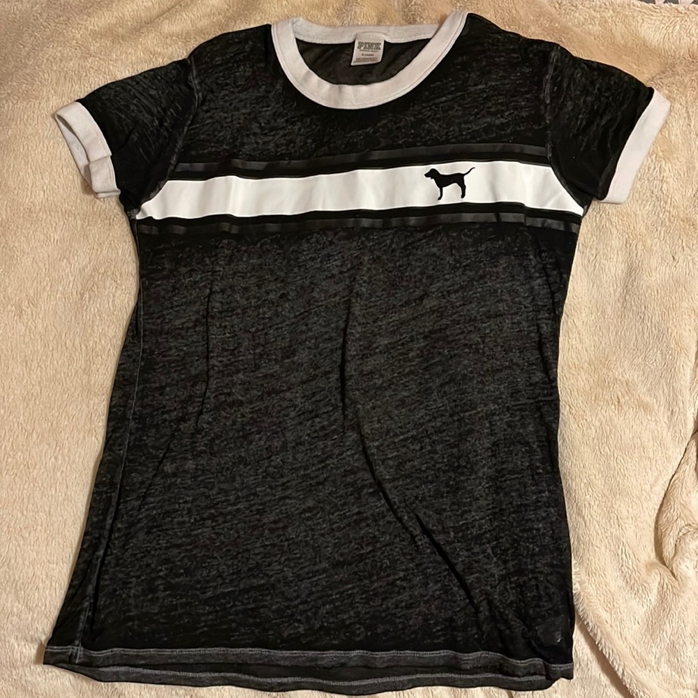 Tee shirt